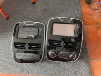 Renault Clio IV 2017  - Caixa de comandos da climatiza&ccedil;&atilde;o -Ecr&atilde; -Grelhas interiores -ECU ar condicionado