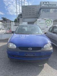  Opel Corsa 2000