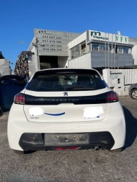 Peugeot 208 2021